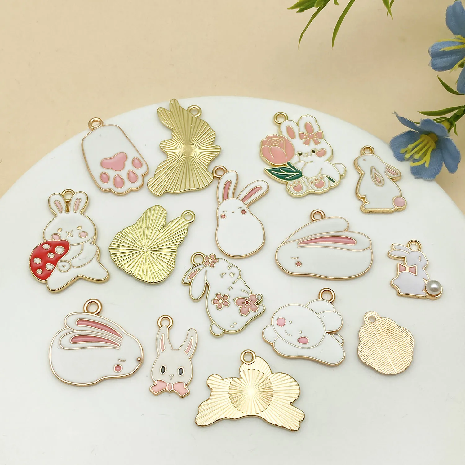 15pcs Easter Mid‑Autumn Rabbit Alloy Charms,Dripping Oil Bunny Animal Pendants For DIY Earring Bracelet Necklace Jewelry Making