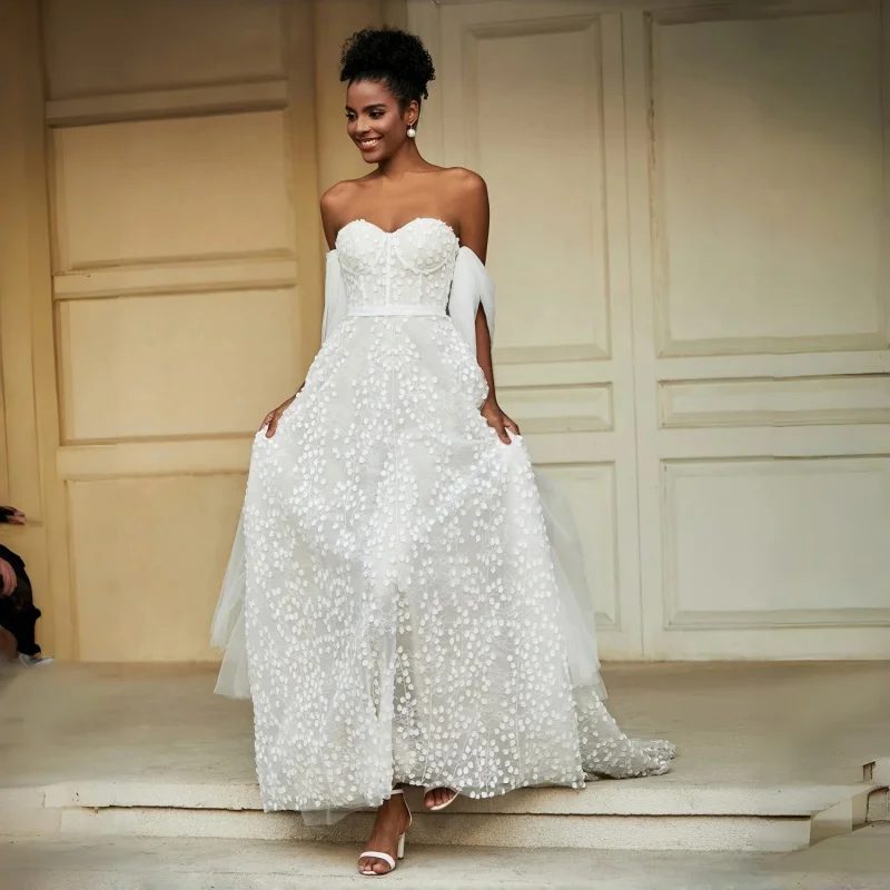 Strapless Sweetheart 3D Dot Embroidery A-Line Wedding Dress Detachable Off The Shoulder Tulle Sleeves Chapel Train Customizable