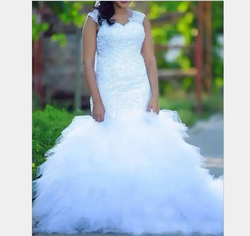 Customized African Woman Custom V Neck Beading Puffy Ruffle Tulle Ball Gown Trumpet Mermaid Wedding Dress