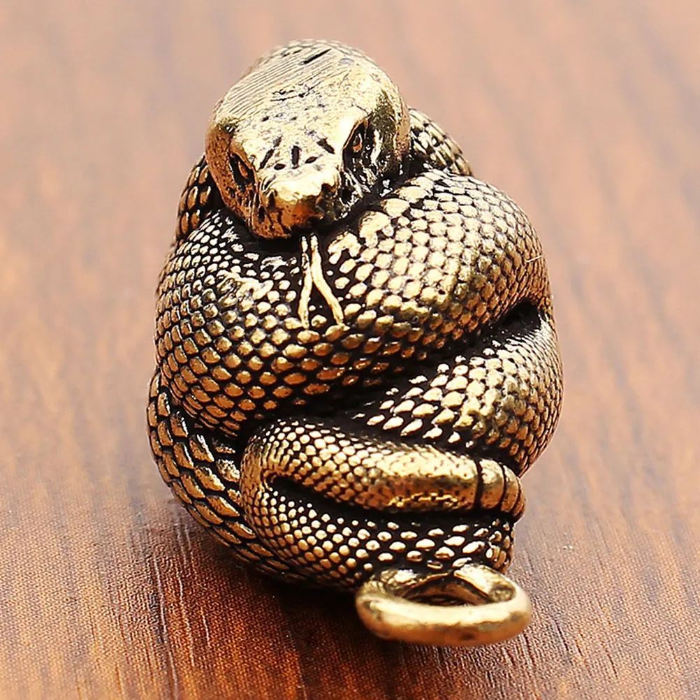 

Brass Snake Keychains Lightweight Practical Retro Decorative Effects Miniature Figurine Desk Accessories Metal Golden Gifts