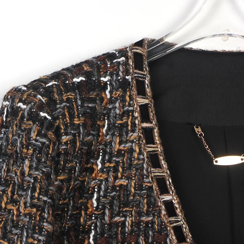 2025, neue mittellange, modische, bequeme und elegante Tweed-Oberbekleidung in Kaffeefarbe für Damen mit High-End-Temperament