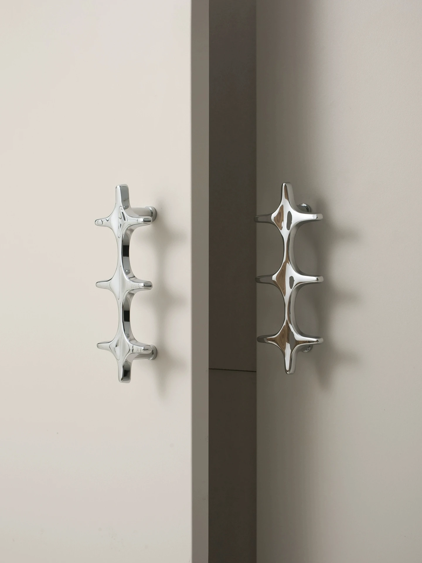 Furniture Electroplated Solid Brass Handle Silver/Gold Bedroom Wardrobe Handles Drawer Cabinet Handle Cross Design Handles Knobs