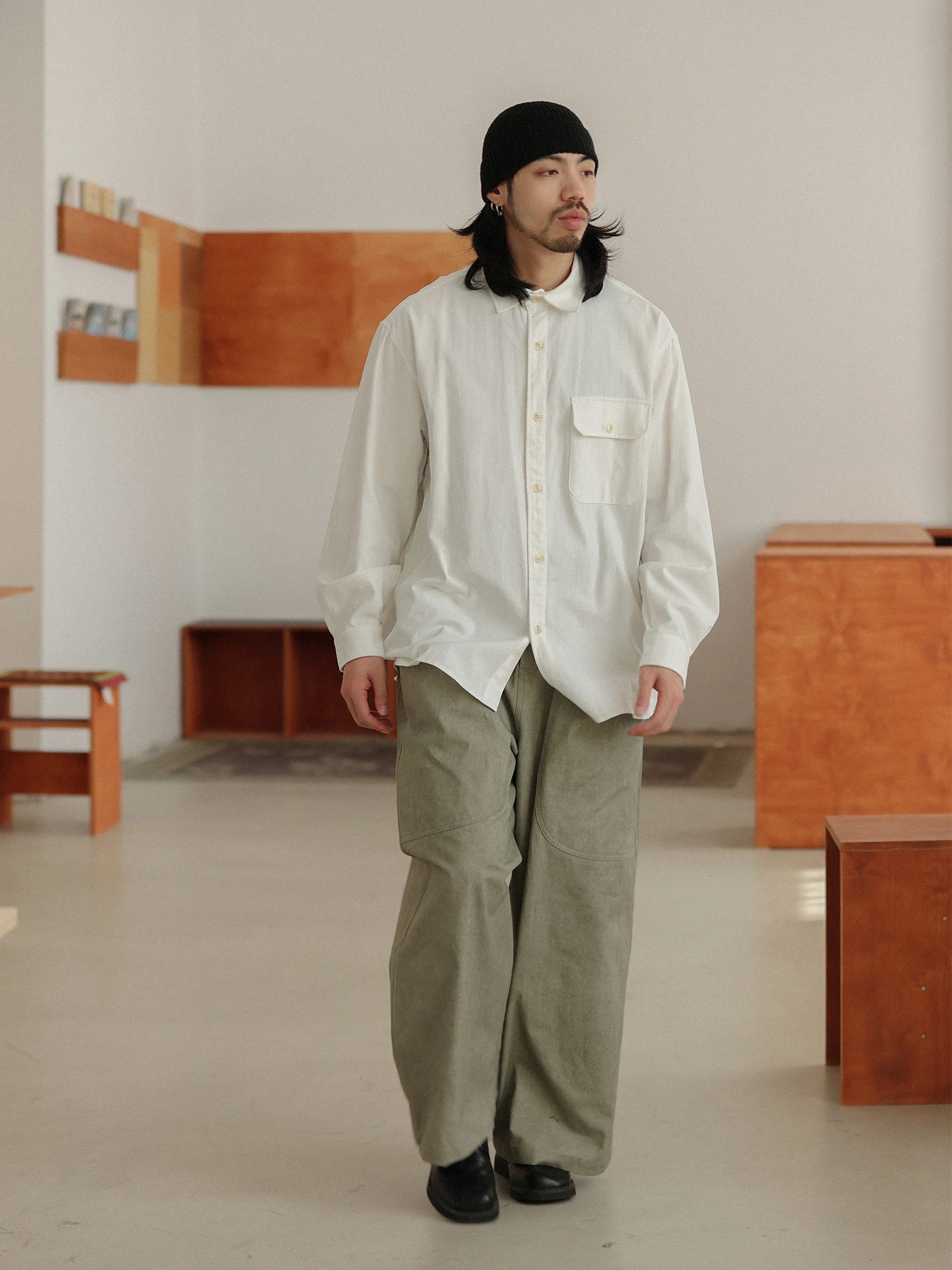 

Мужская повседневная рубашка Noears в японском стиле, свободного кроя, с длинным рукавом, белая, с накладным карманом, молодежная, винтажная, осенняя верхняя одежда