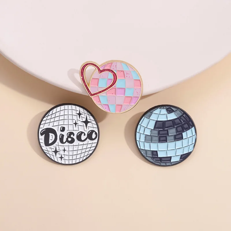 Personality stage round light style brooch Creative DISCO round ball Metal badge Accessory pins wholesale gift to friends