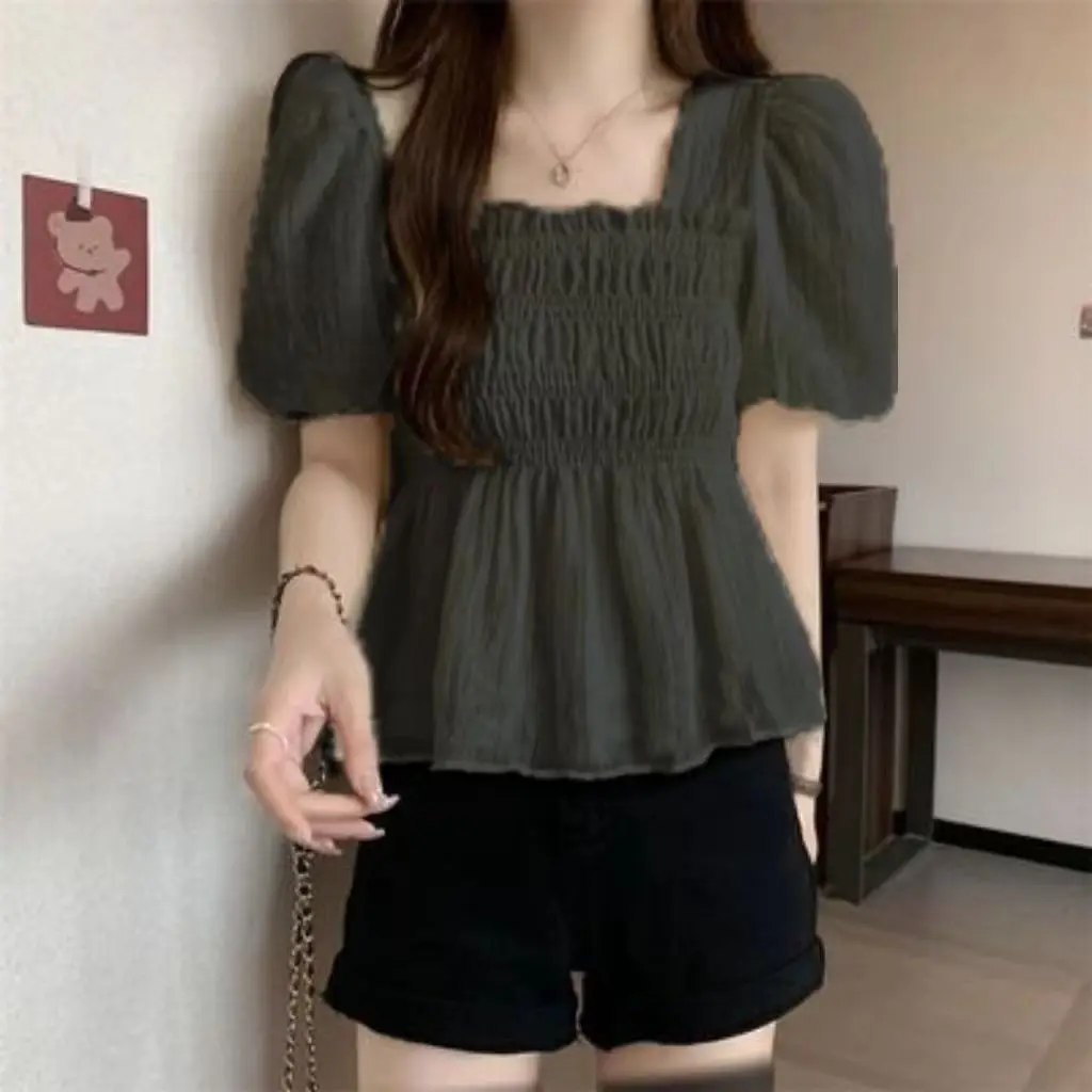 Camicia in chiffon a maniche corte con colletto quadrato francese Abbigliamento estivo da donna Nuovo design Top corto di nicchia