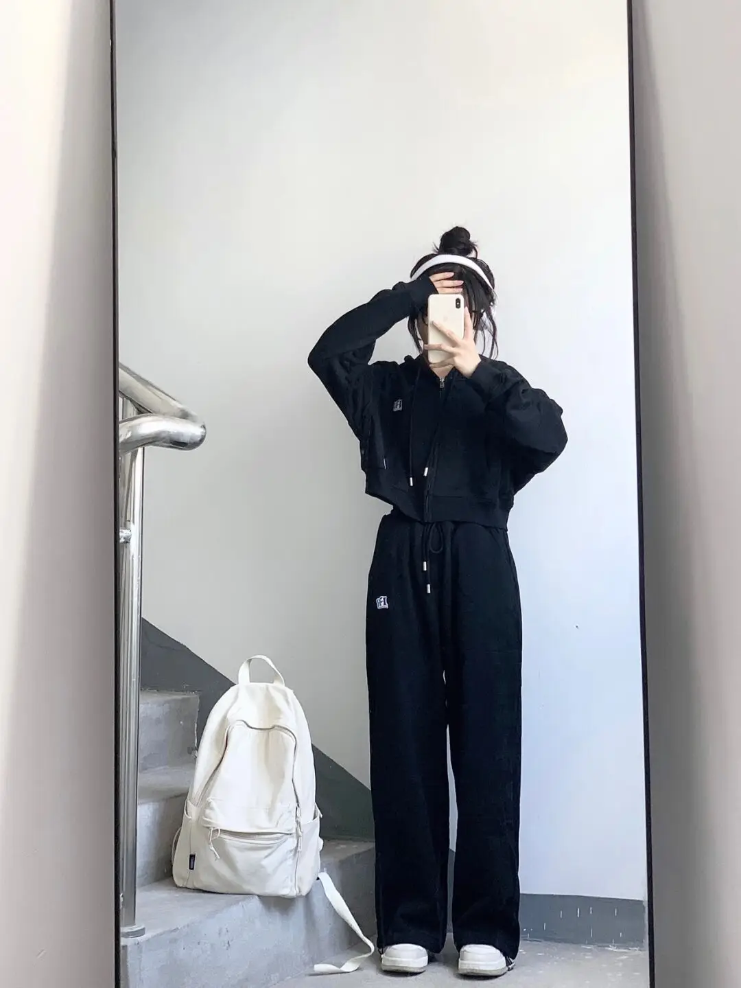 

Женская толстовка на молнии с длинными рукавами весной и осенью, новый стиль для студентов в Корейском стиле, свободная и универсальная, состоящая из двух частей.