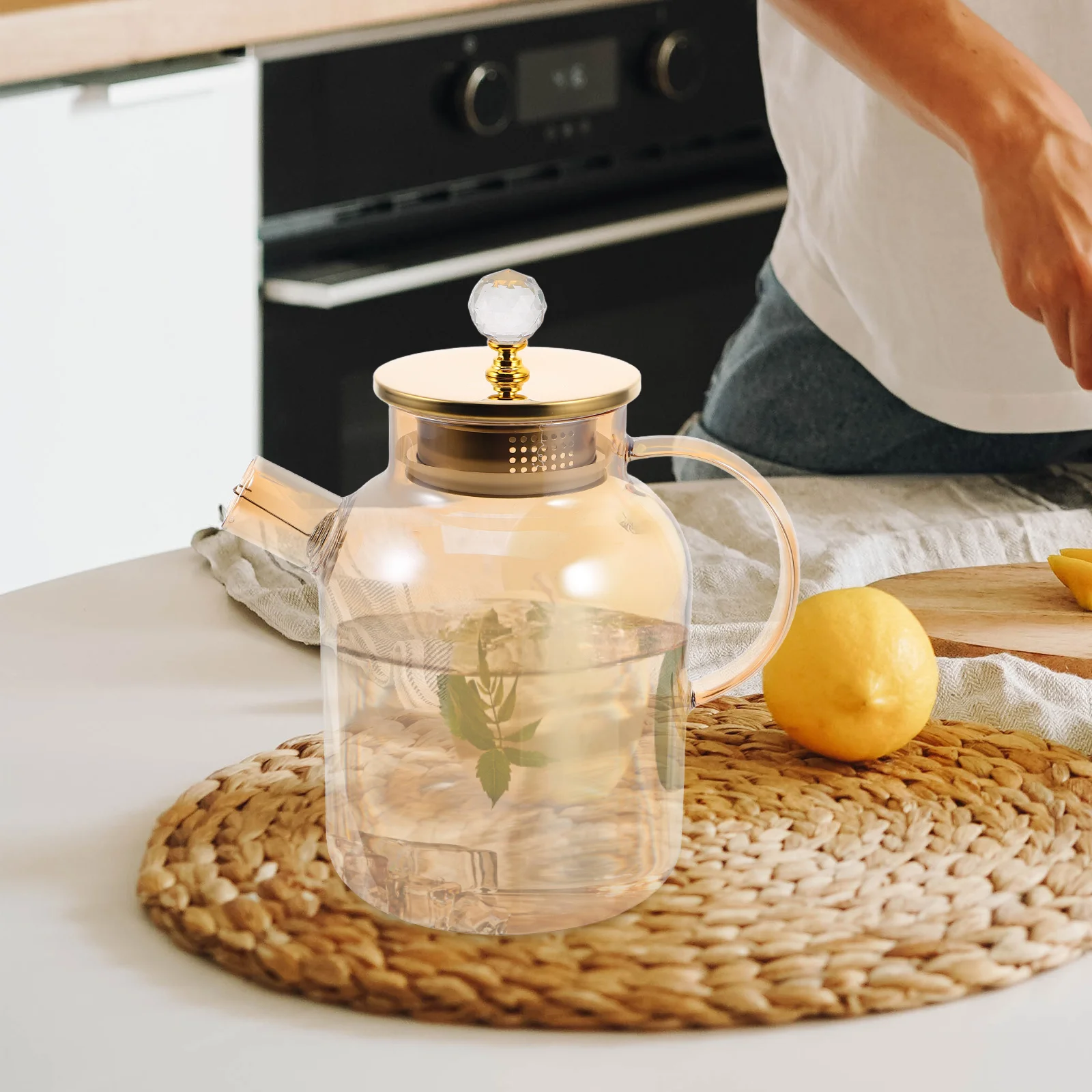 

Large Capacity Glass Water Jug Heat Resistant Glass Carafe Boiling Tea Cold Drinks Lemonade Household Water Pitcher