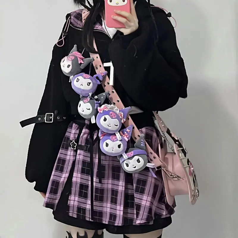 Sanrio Kulomi Girl's Headwear Series Pizzicare Le Blind Box Ornamento per borsa giocattolo di decompressione a rimbalzo lento