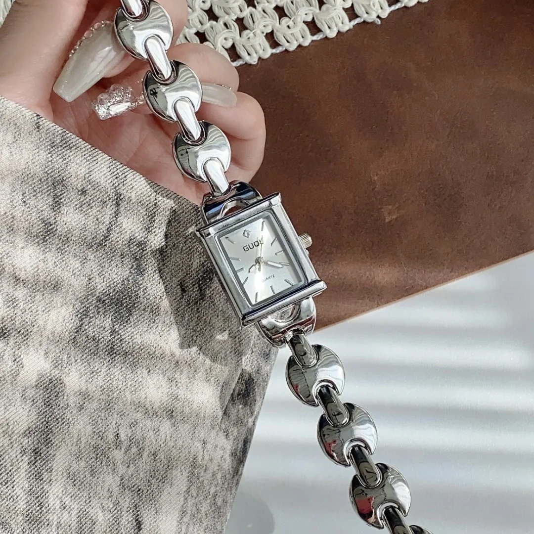 ساعات يد مربعة عصرية للسيدات بسيطة وأنيقة ساعة نسائية صغيرة سوار ذهبي ساعات كوارتز بنات montre فامLadin