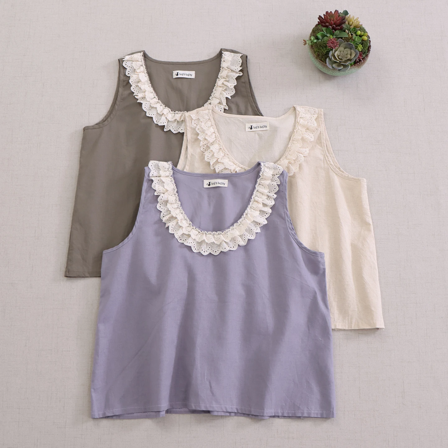 

Japanese Sweet Mori Girl Solid Color Lace Collar Cotton Linen Tank Tops Women Summer O-Neck Sleeveless Casual Loose Pullover Top