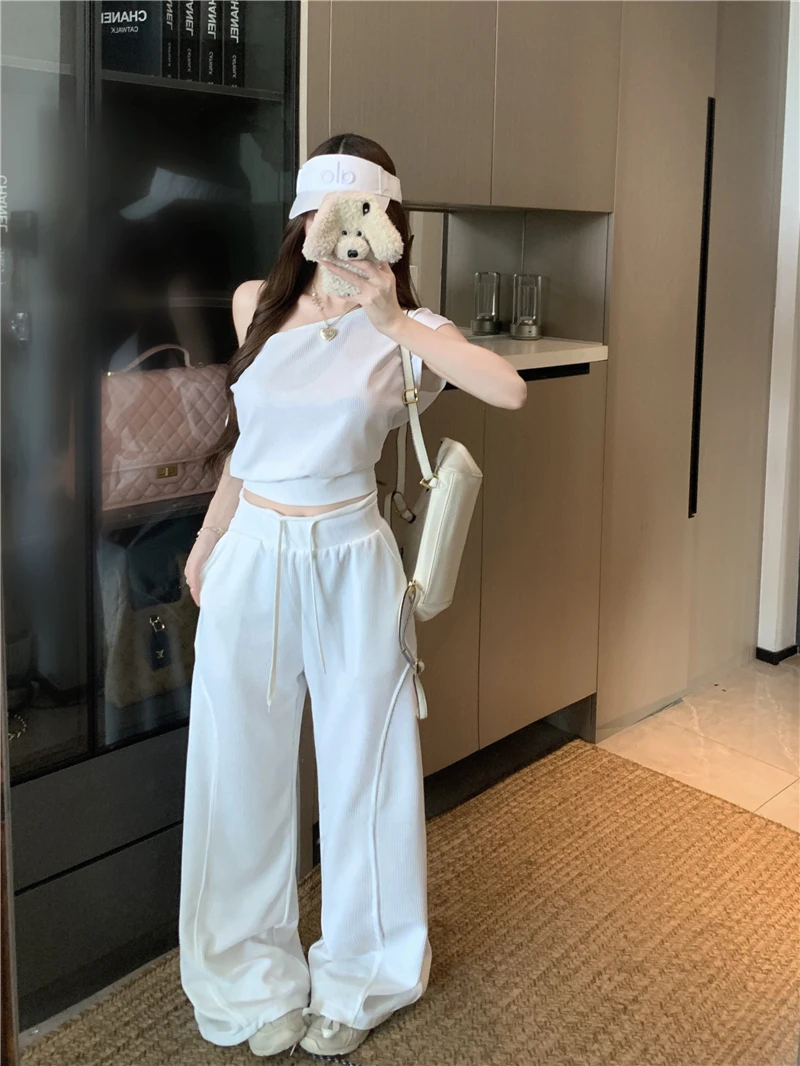 

Fashionable Two-Piece Set White Asymmetrical Shoulder Short Sleeve T-Shirt Women's Summer Drawstring Loose Casual Pants