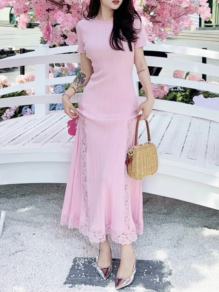 

High-End Version European Style Light Luxury Sweet Pink Slim Fit Lace Splicing Mid-Length Knitted Dress City Commute Short Sl...