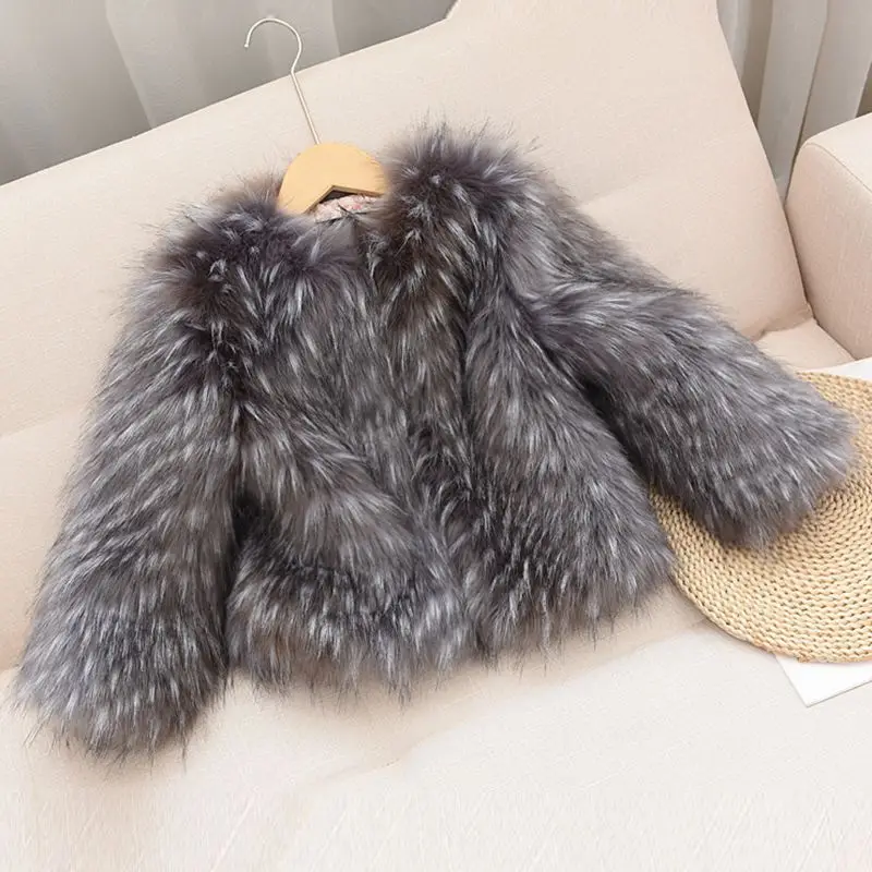 

2024 Autumn Winter New Style Silver Fox Imitation Raccoon Fur Round Neck Children Fur Coat Fashion Thicken Girls Jacket