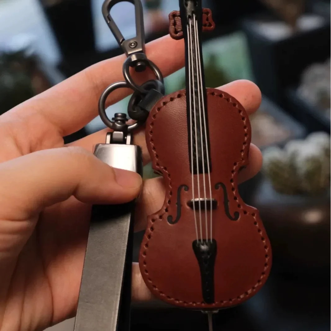Leather Mini Violin Cello Pendant Keychain, Handmade Musical Accessory for Music Enthusiasts