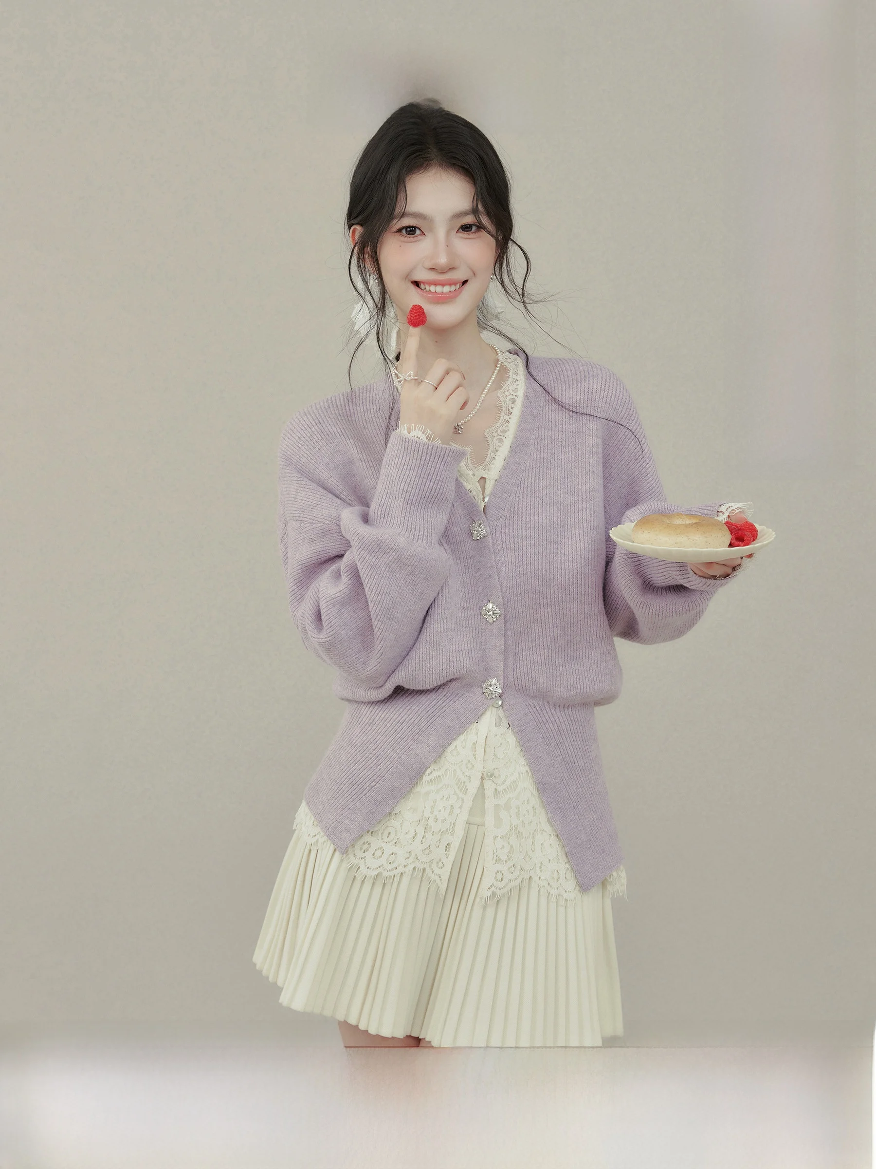 

Фиолетовый кардиган с V-образным вырезом для женщин, новая зимняя коллекция, можно носить как нижний или верхний слой, базовый топ от Wang Xue