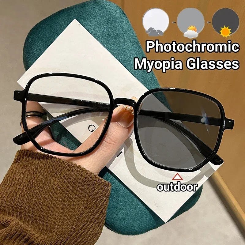 

Large Frame Photochromic Finished Myopia Glasses Trendy Outdoor Short-sight Sunglasses Color Changing Anti Blue Light Glasses