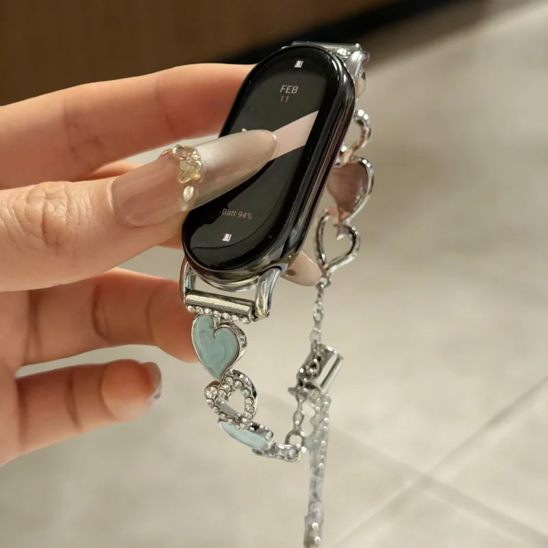 

Ремешок для часов с нерегулярными бриллиантами в форме сердца, подходит для Xiaomi Band 8Pro/9Pro, для Mi Band 3/4/5/6/7, 8/8NFC/9/9NFC/10/10NFC, F