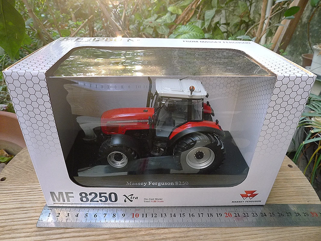 1:32 massey ferguson 8250 X-tra tractor alloy agricultural vehicle Model Toy Gift