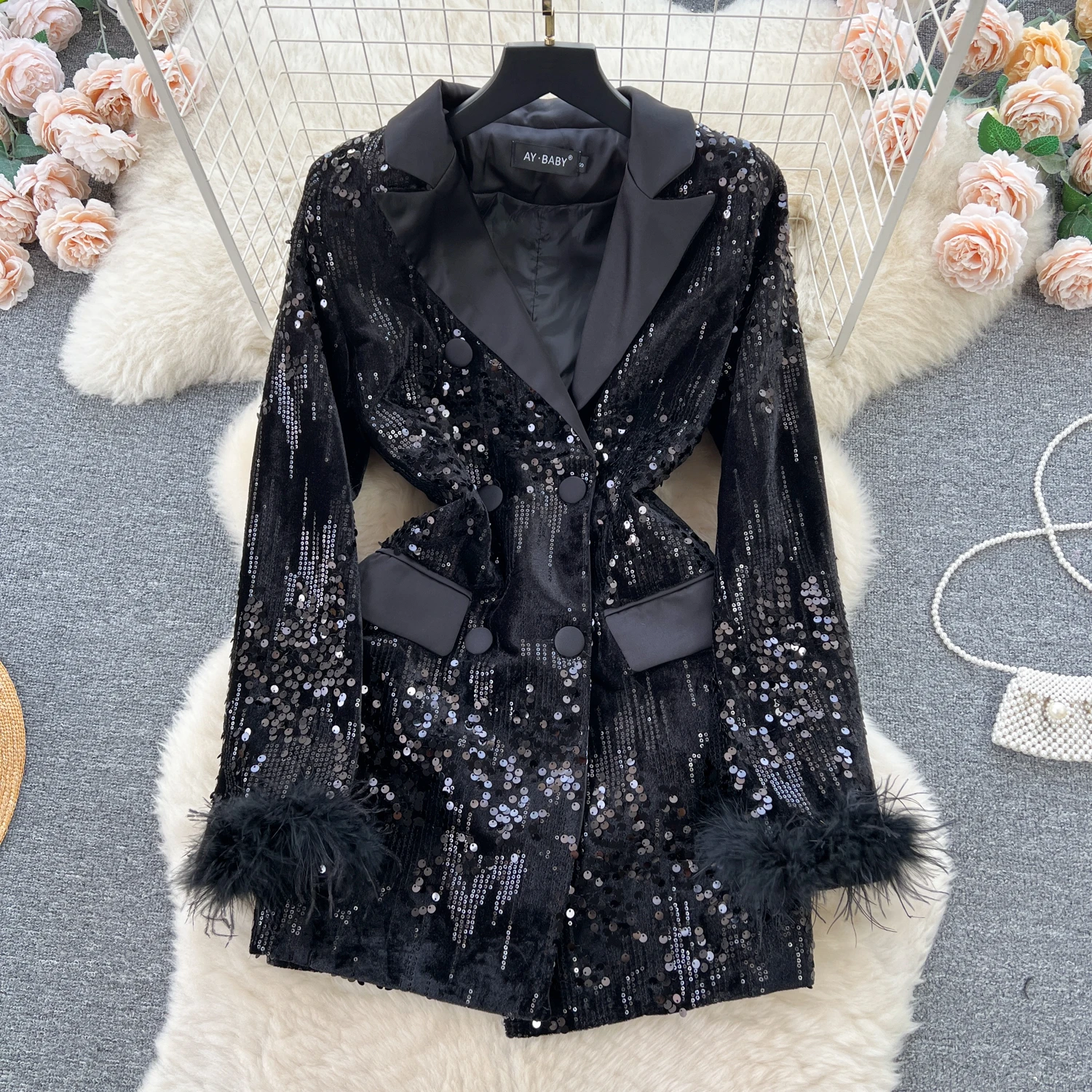 

Clothland Women Vintage Black Sequined Blazer Dress Shinning Feather Long Sleeve Sexy Mini Dresses Vestido Mujer QD178