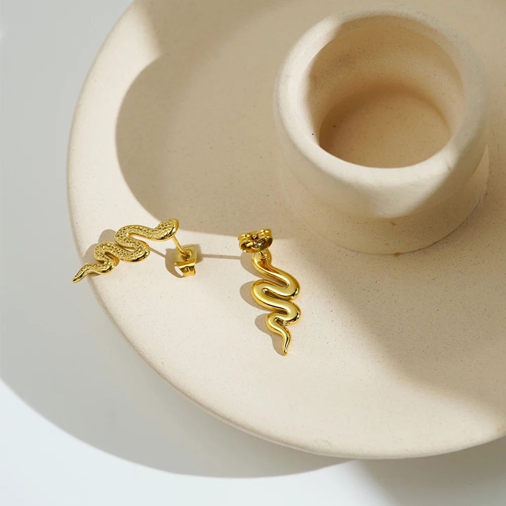 

ENFASHION Aretes Snake Stud Earrings For Women's Stainless steel 18K Gold Plated In Earings Fashion Cocktail Jewelry E241626