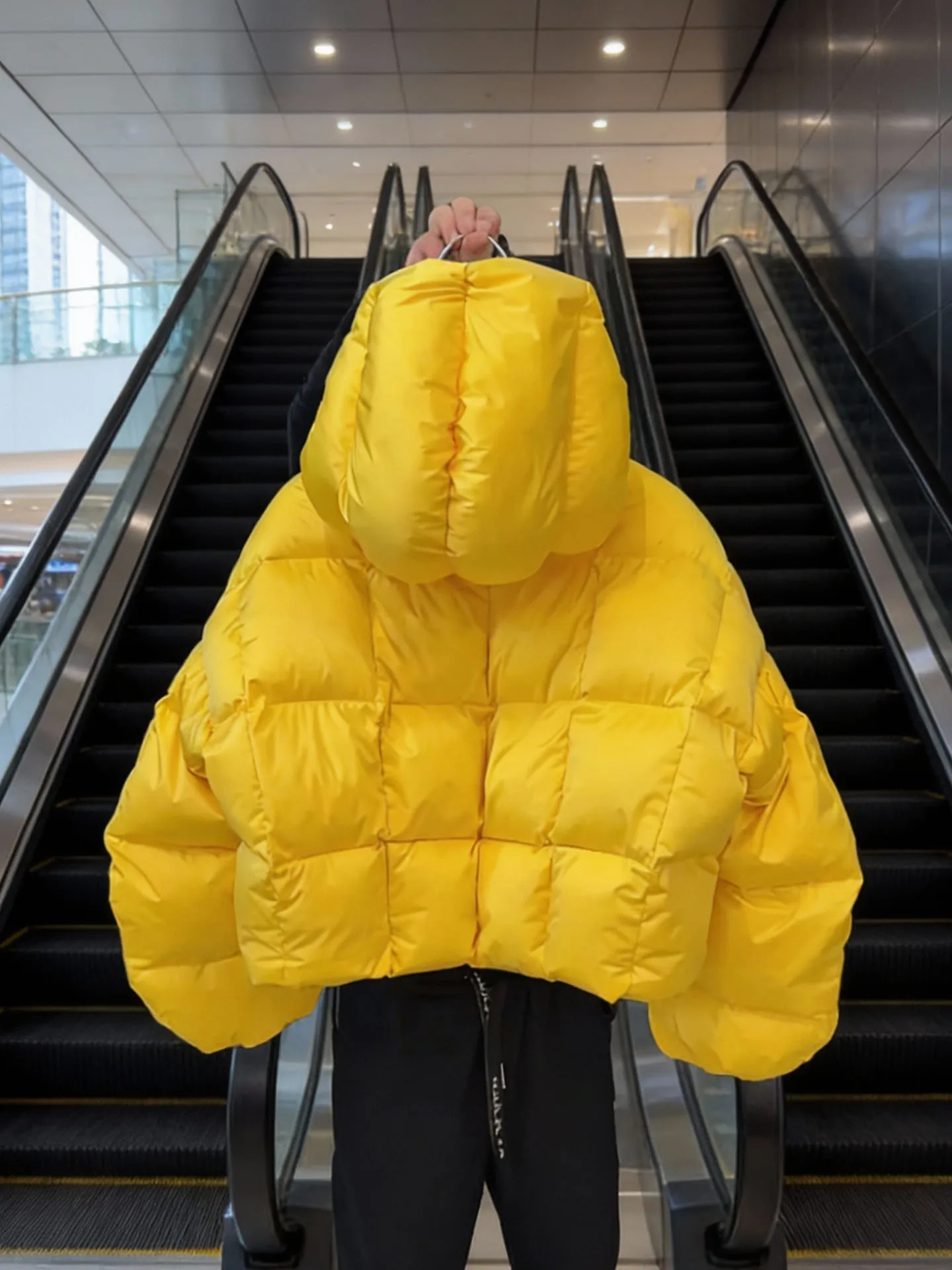 

Korean Sle ort Yellow down Jaet Women's Winter New Hat Inteated Thi Outerwear High Waist Long Sve Color