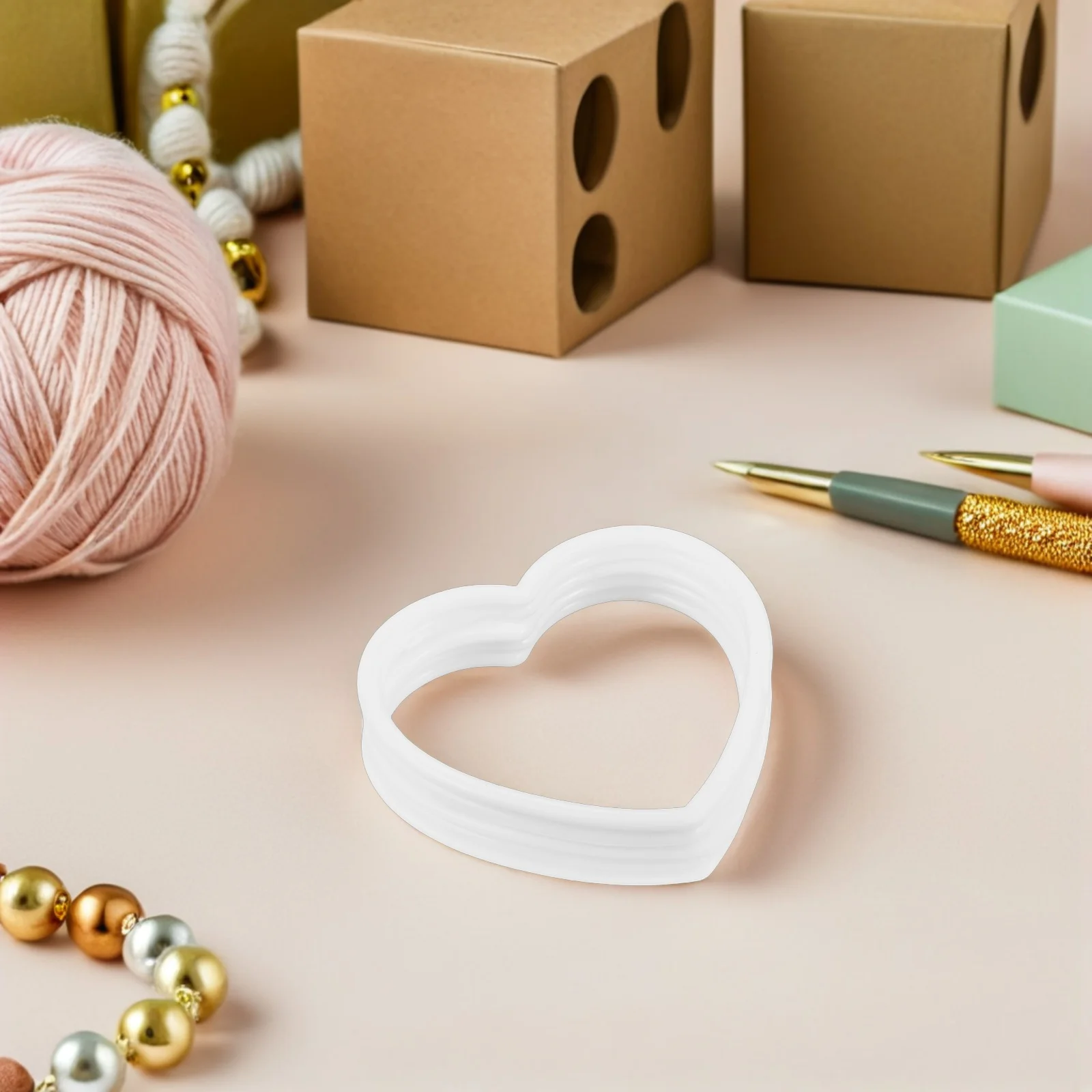 

30Pcs Dream Catcher Hoops White Plastic Rings for DIY Crafting Floral Wreaths Macrame Supplies Dream Catcher Accessories