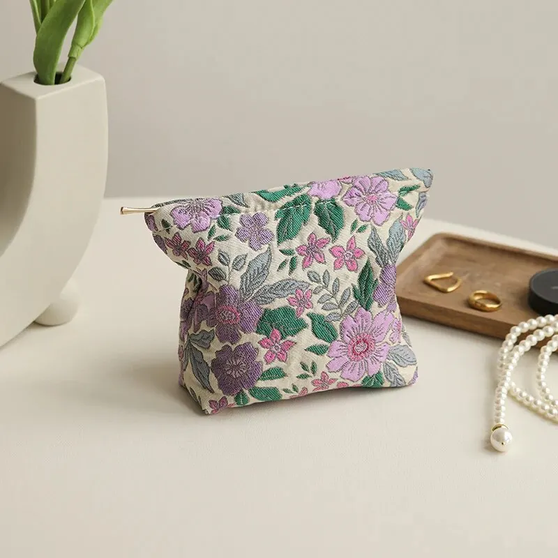 Women\'s Makeup Bag Small Vintage Purple Flower Large Capacity Cosmetic Lipstick Storage Bag Portable Coin Purse Commuter Clutch