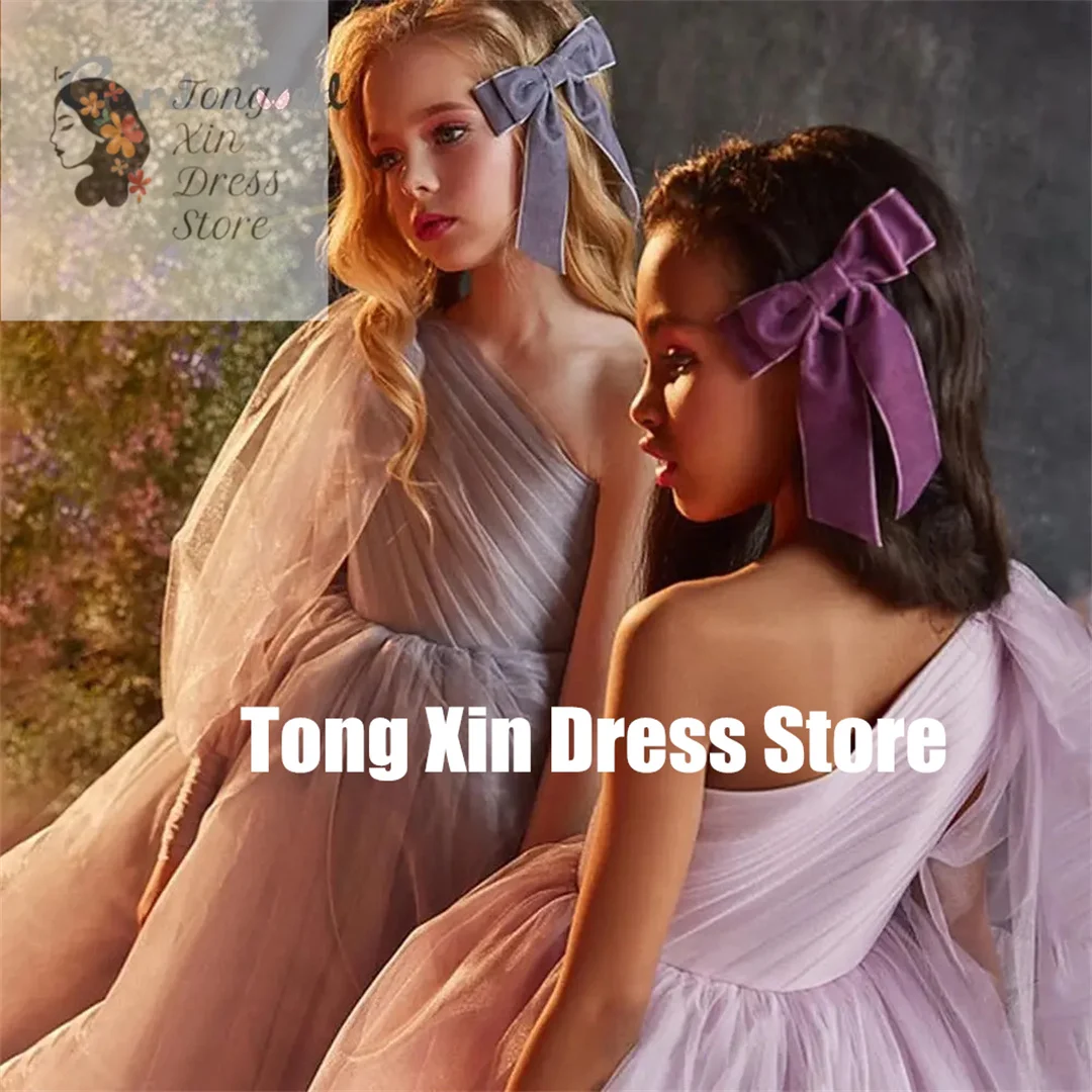 ชุดเดรสเด็กผู้หญิงสำหรับงานแต่งงาน ผ้าทูลล์ ไหล่เดียว แต่งดอกไม้ตามสั่ง ยาวกรอมพื้น สง่างาม เหมาะสำหรับงานวันเกิดเด็ก งานรับศีลมหาสนิทครั้งแรก