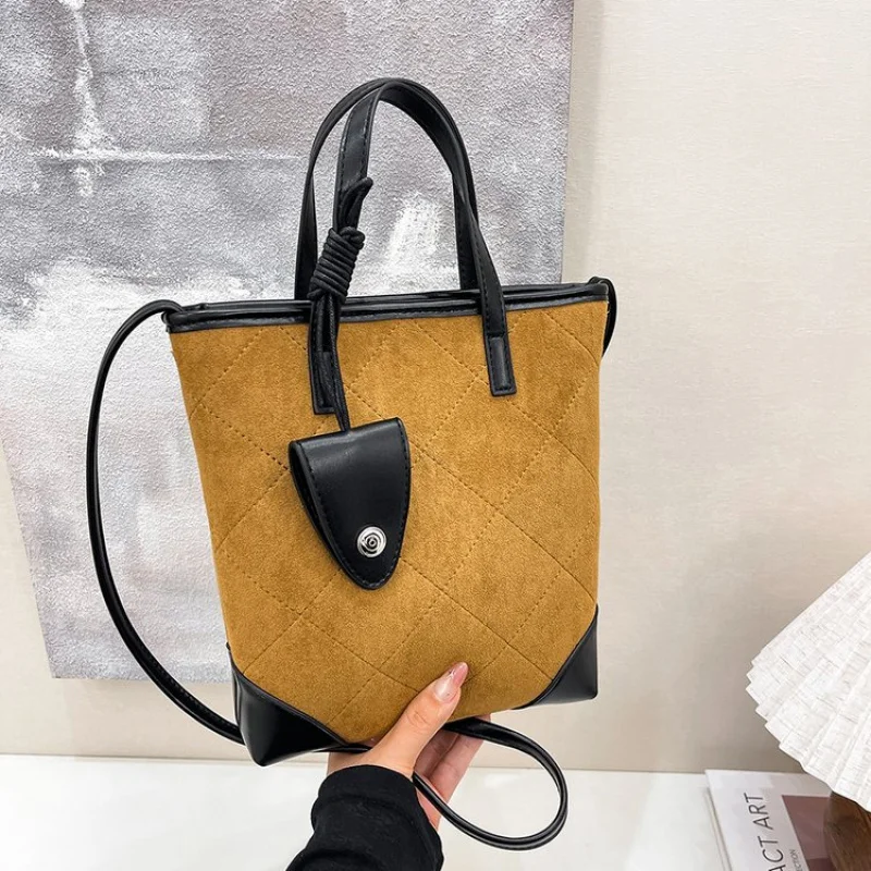 

High-End Women's Tote Bag Made Of Stripe-Cheetah Leather Featuring Casual Famous Lasting Lightweight Daily Look​