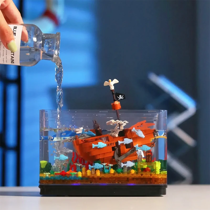 Creative Mini Fish Tank Aquarium Seaweed Biology Ship Model Building Block Shipwreck DIY Fishbowl With LED Light Bricks Toy Gift