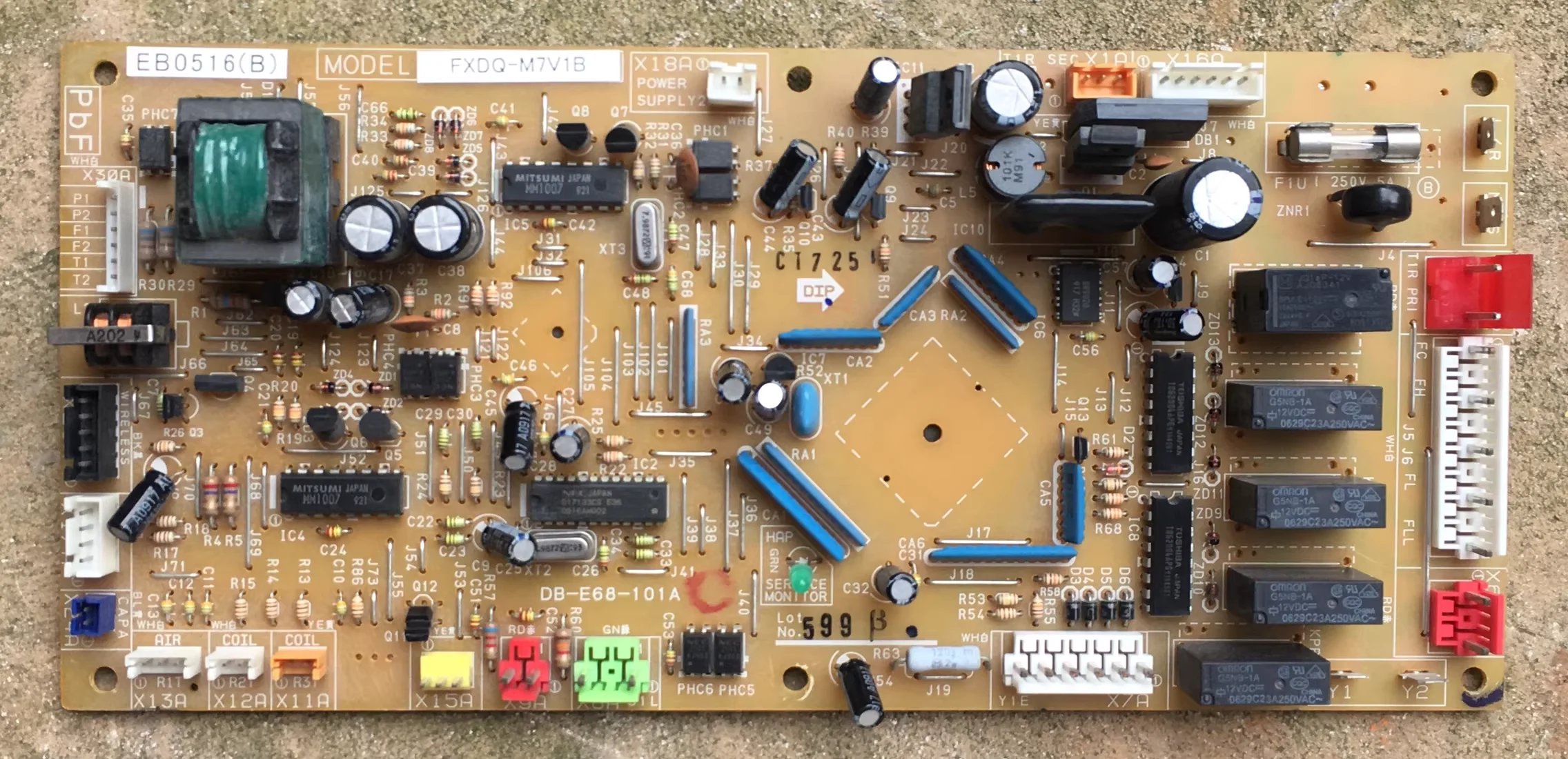 

Original EB0516(A) (B) FOR Daikin Control Board Daikin FXDQ-M7V1B Control Board