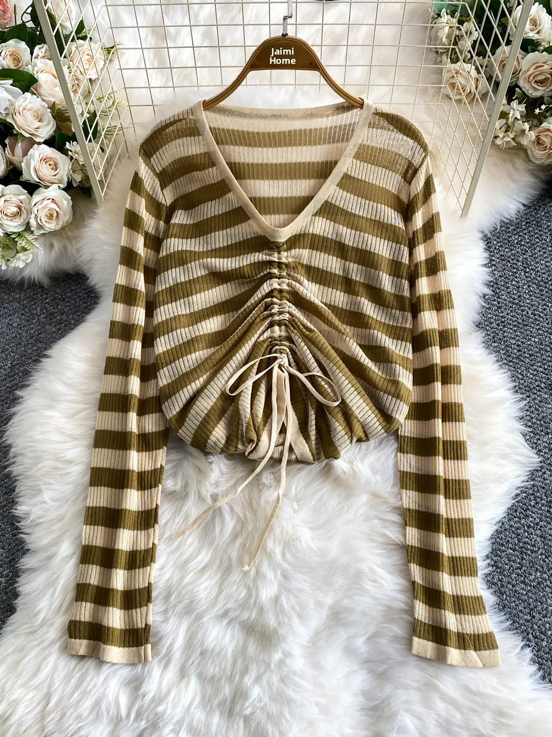 Korean Style Long Sleeve Ice Silk Knitted T-Shirt Women's Fashionable Commute V-Neck Pleated Breathable Striped Top