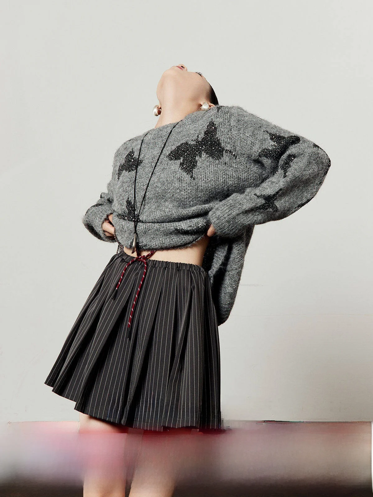 

Вязаный свитер женский свободного кроя с круглым вырезом, с вышивкой, повседневный, с длинными рукавами, удобный, дышащий топ