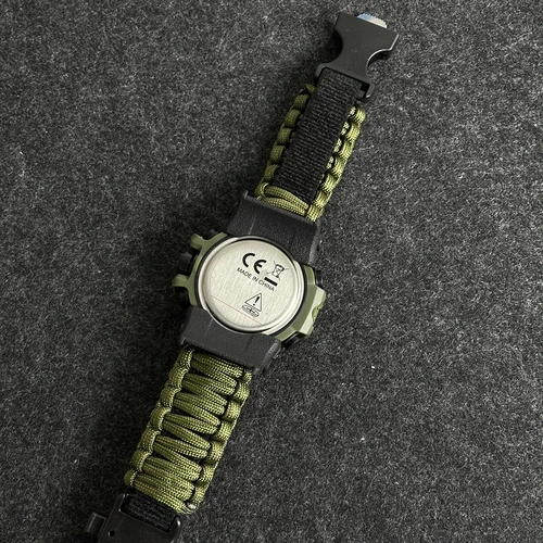 Imagen 2 del producto Reloj de supervivencia al aire libre para hombre, reloj Digital LED verde militar, reloj militar Digital multifunción resistente al agua con pantalla Dual