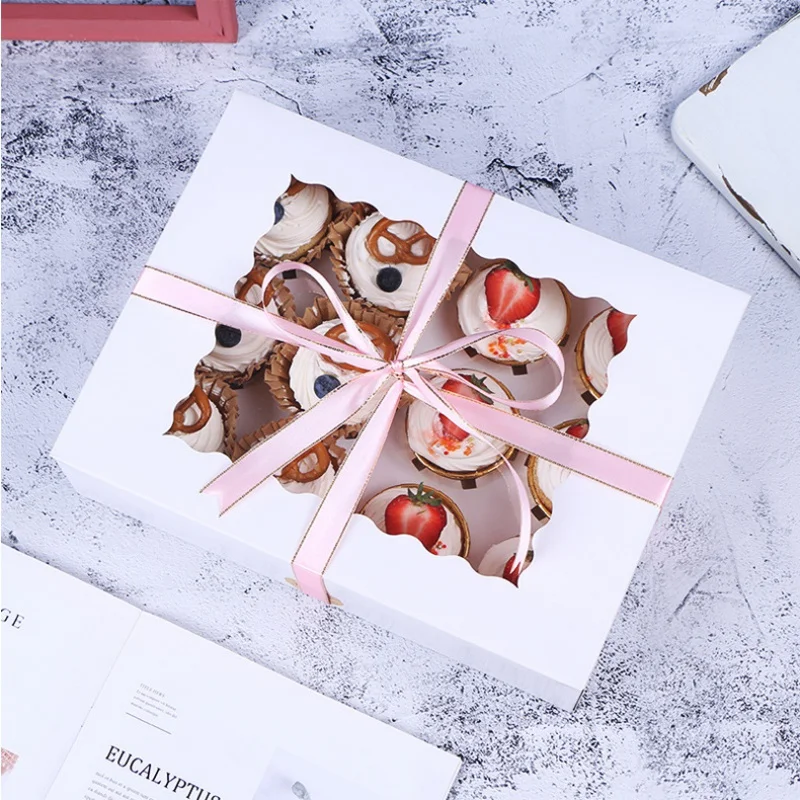 Kunden spezifische Produkte zum Falten Kuchen verpackung Muffin Pappkarton weiße Kraft papier box mit Fenster 12 Loch Cupcake Box mit Inse