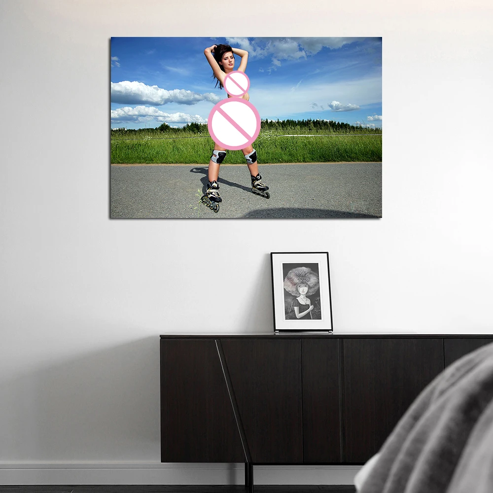 The Girl Playing Roller Skating Poster & Print For Room Bedroom Decoration Picture Modern Wall Art Home Decor Canvas Painting