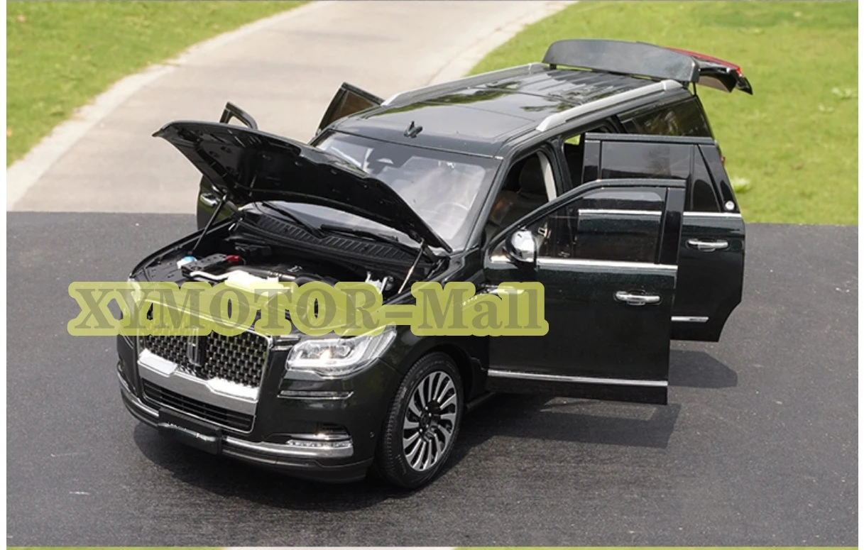 Diecast Metal Model Car para Lincoln Navigator, SUV 1:18, coleção de exibição, ornamentos verdes, crianças, meninos, CHobby Toys, 2022