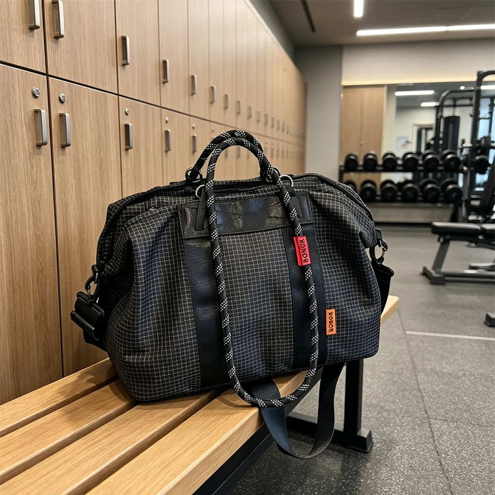 Geometric Design Travelling Shoulder Crossbody Gym Bags For Women Wet and Dry Separated Large Capacity Shopper Handbag For Sport