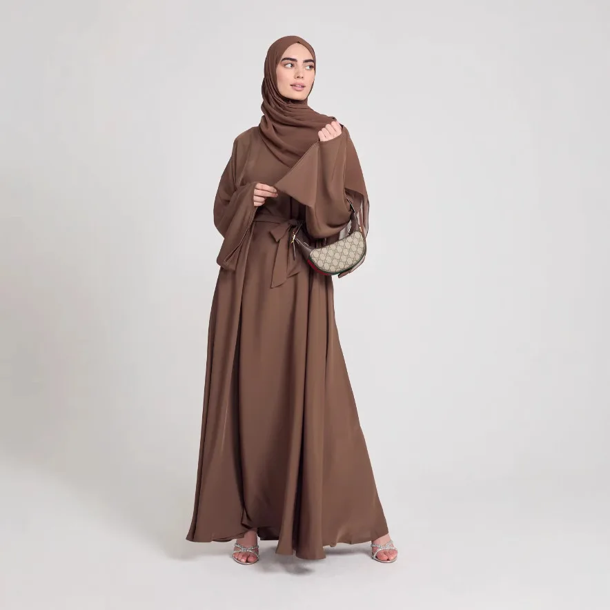 

Factory Direct Supply Iduoduo Modest Style Long Sleeve Abaya New Neck Bell Sleeve Dress for Muslims Middle Eastern Malay