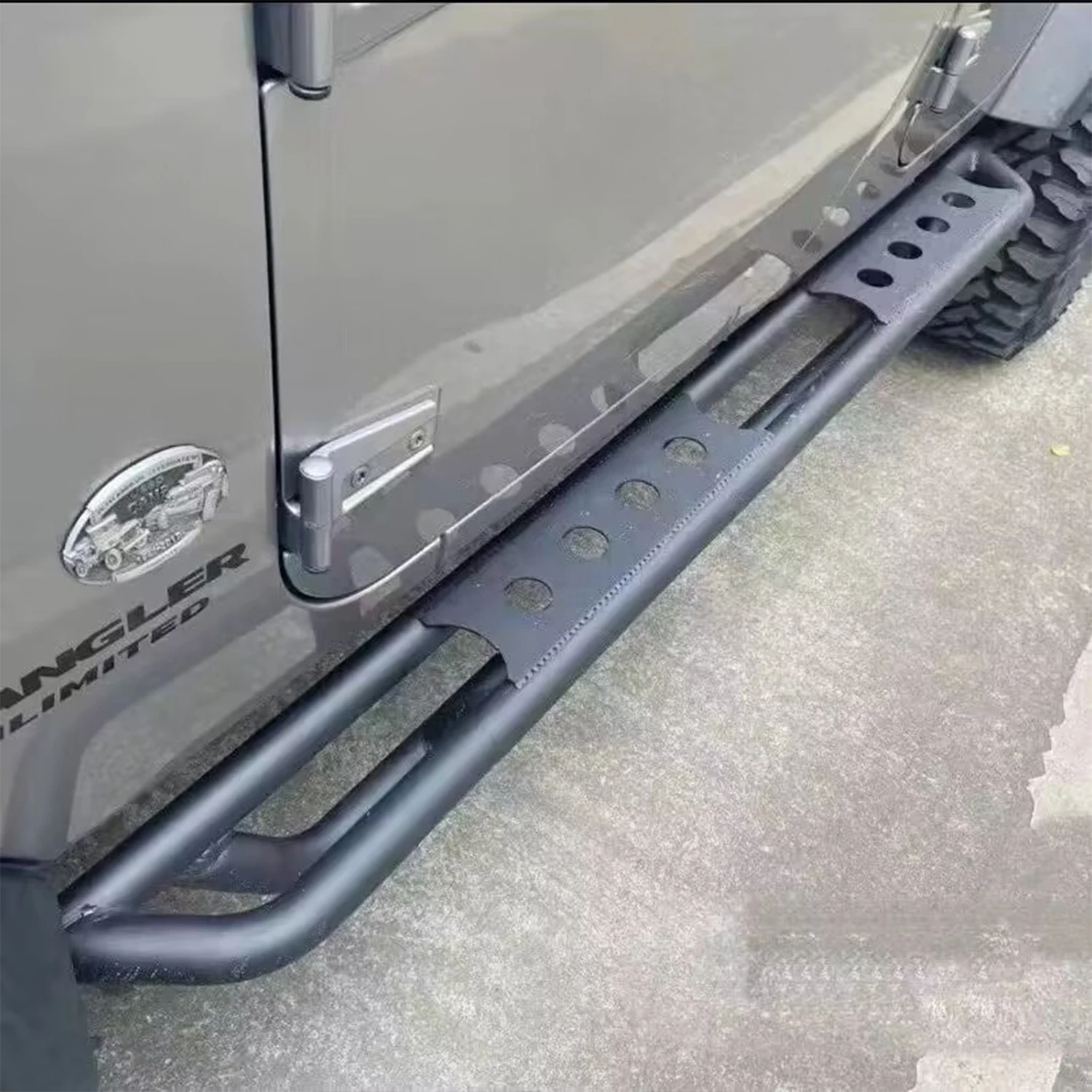 Lantsun J47 Running Boards 1-pair Sidestep Steel Pedal 4-door Step Bars for Jeep for Wrangler JK07-17
