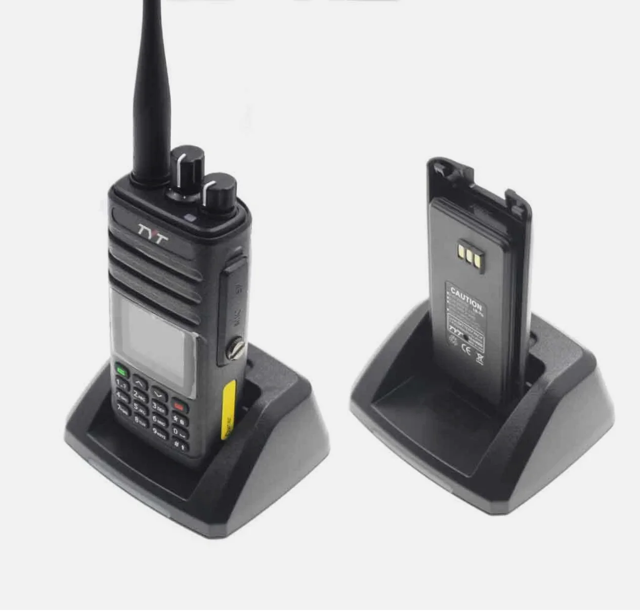 TYT TH-UV8200 Walkie Talkie Dual Band 10W Impermeabile IP67 Radio Amatoriale