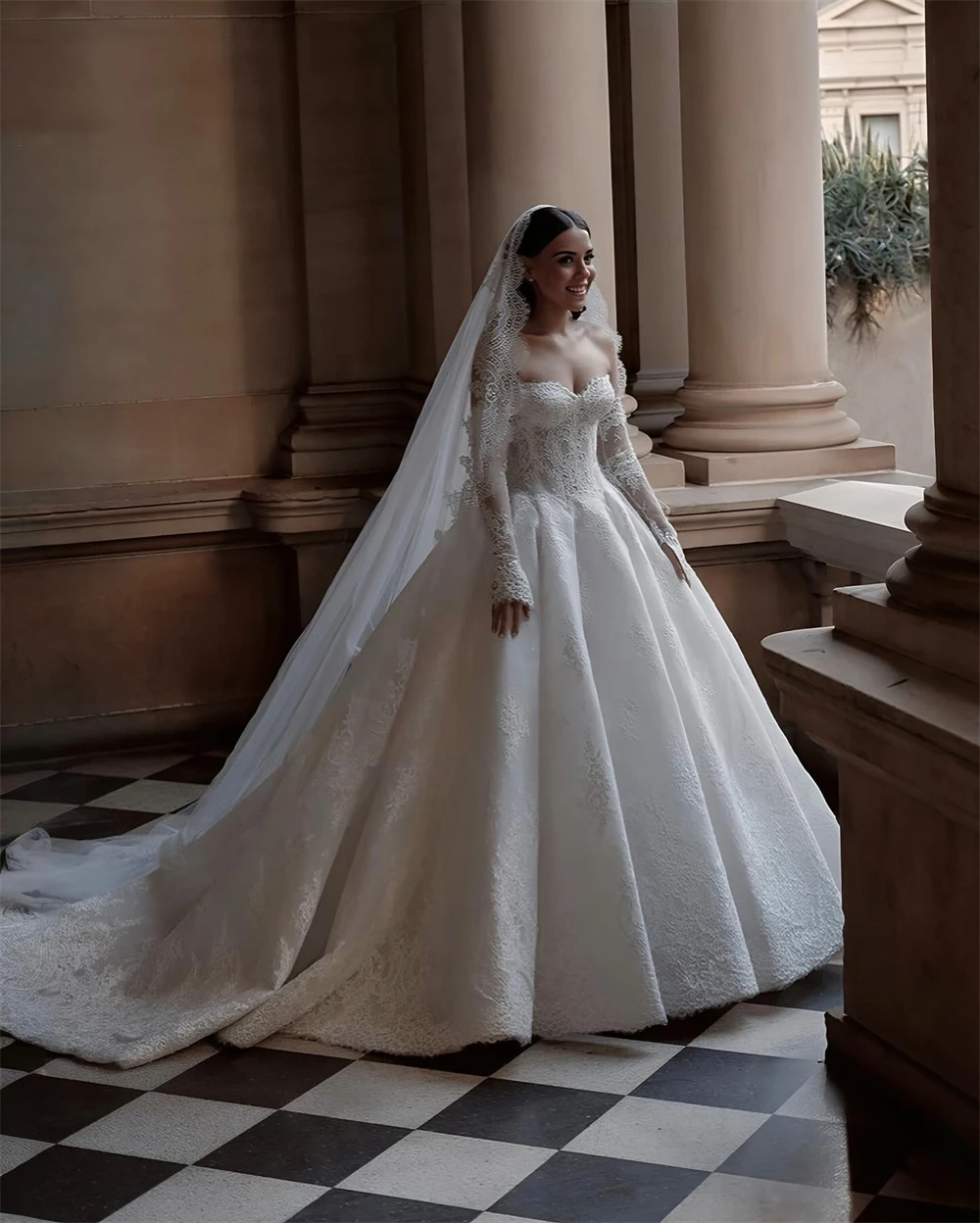

Customized Elegant White Organza Wedding Dress Sexy Sweetheart Long Sleeves Robe de mariée Soft A-Line Court Train Bridal Gowns