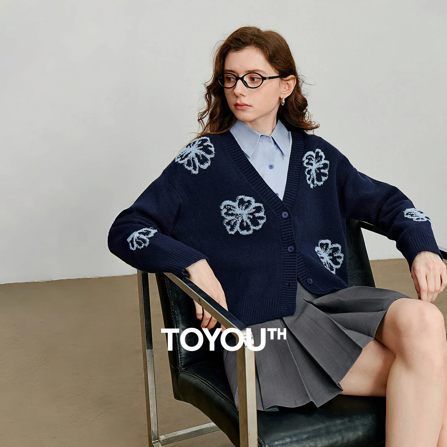 

TOYOUTH Women Knitted Cardigan 2025 Autumn New Green Velvet V Neck Single Breasted Woolen Sweater Tops