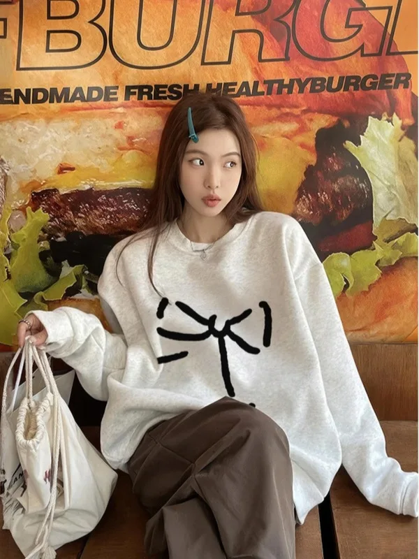 

Женская толстовка с круглым вырезом, на флисовой подкладке, оверсайз, утепленная, стильный топ, белая, новинка 2025 года, осень-зима, корейский стиль