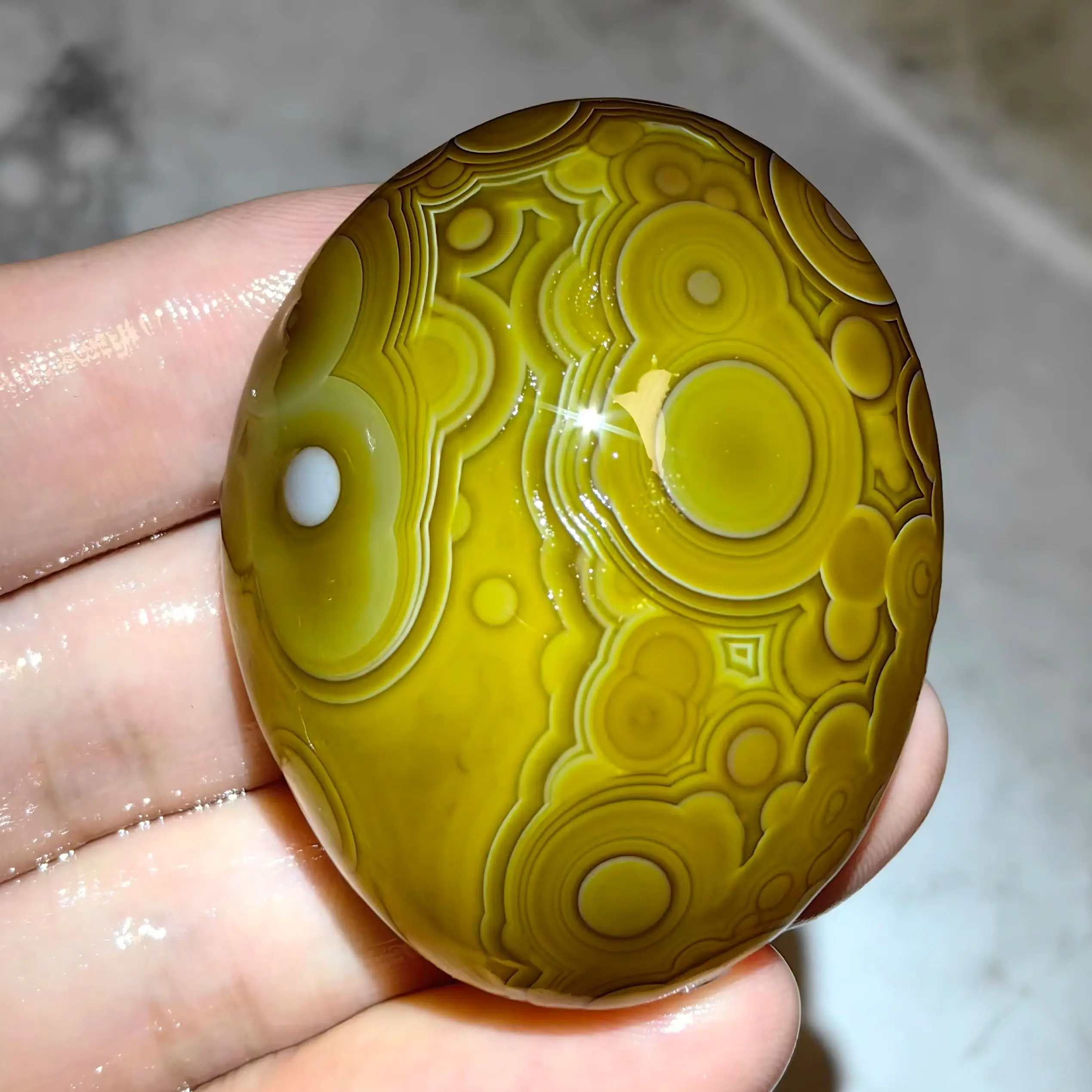 Pure Natural Divine Eye Agate Rare Image Rough Stones Palm Stones Natural Minerals Jewelry DIY Decoration Gemstons Home Decor