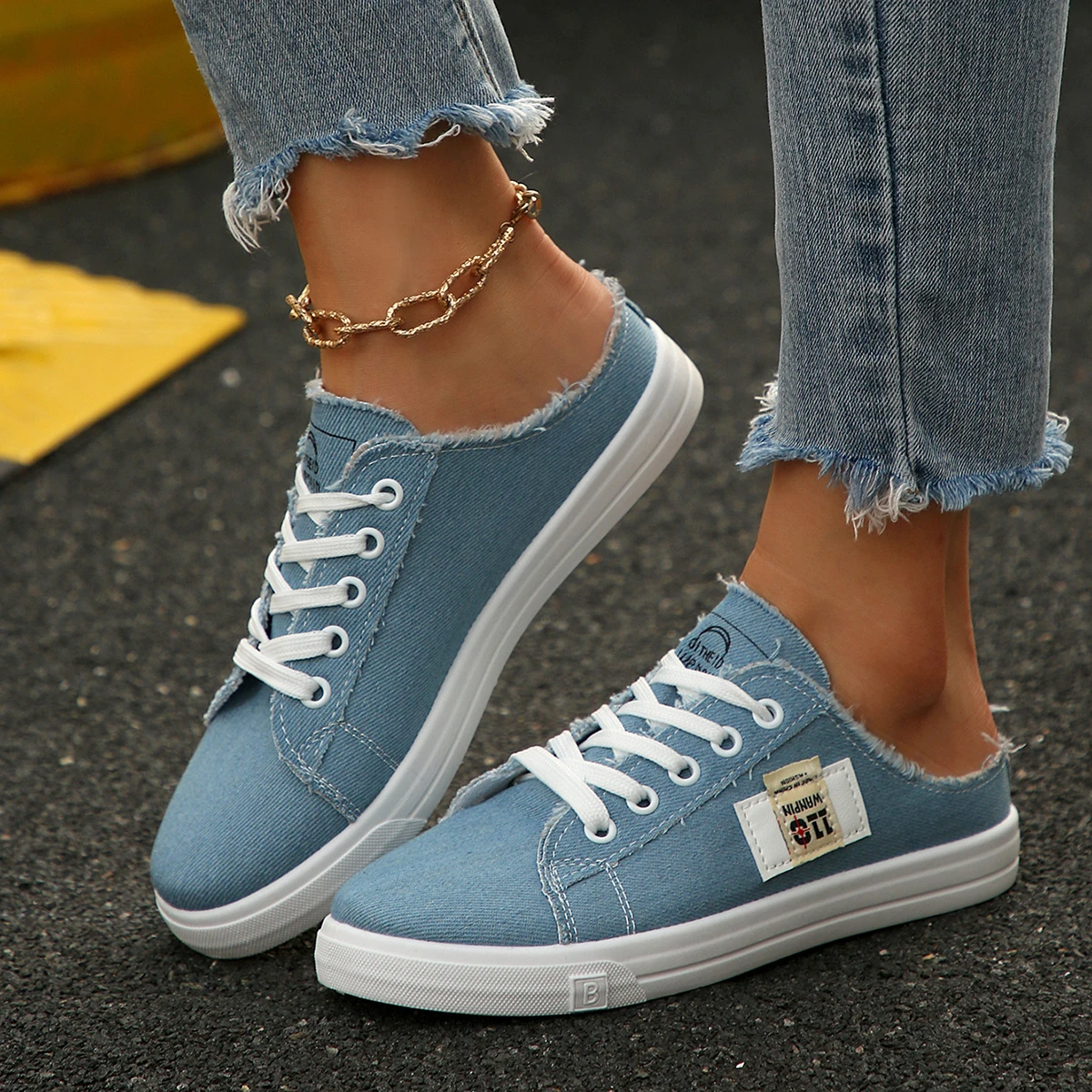 2026 Spring Summer Women Canvas Sneaker Low Top Denim Sneakers Ladies Lace-Up Flat Canvas Board Shoes Female Sapatos Femininos