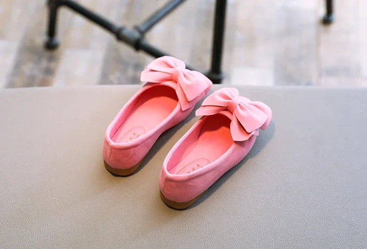 2024 neue Mode Mädchen Schuhe Pu Leder mit großen Fliege Bonbon Farbe Kinder Sandalen Slip-On Kinder Freizeit schuhe 21-36 weich heiß – Detail 10