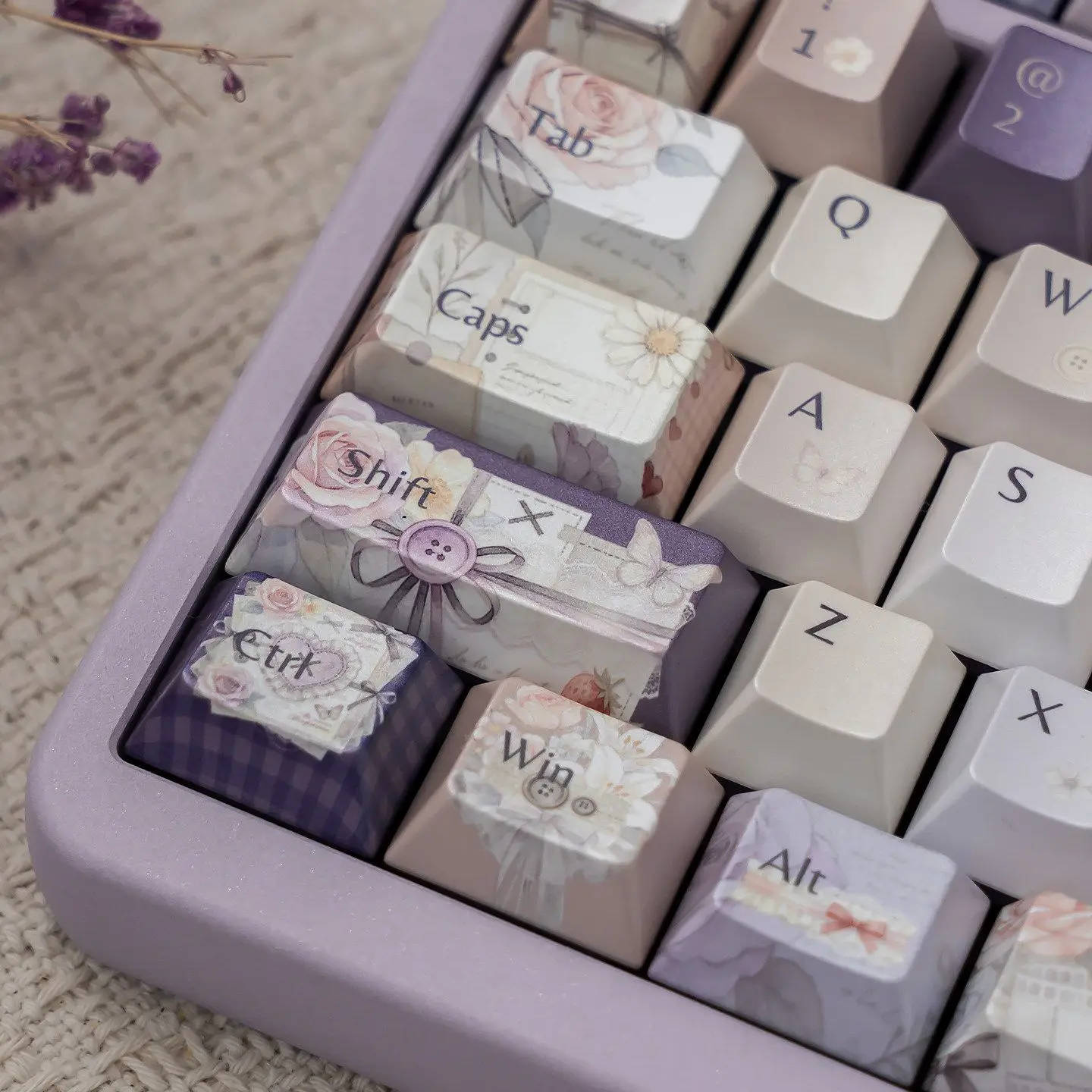 Vintage Purple Floral Keycaps   PBT Dye‑Sub Lace Bow Bear Retro Sweet Custom Replacement Keycap Set for Mechanical Keyboard