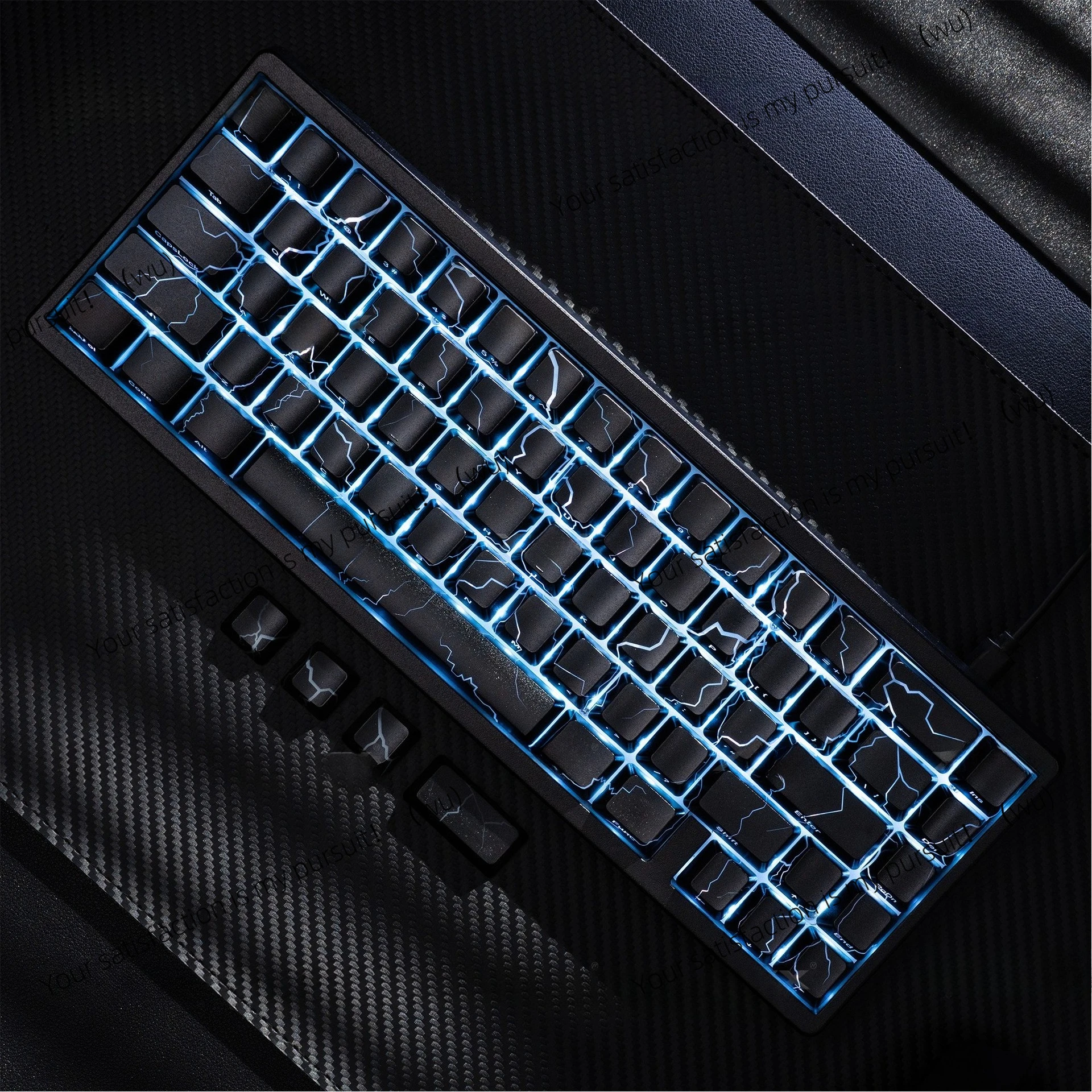 

Подходит для клавиатурных колпачков Lightning Pattern 2.0, технология IMD, боковая гравировка, светопропускающий, настраиваемый, для механических клавиатур Woting60