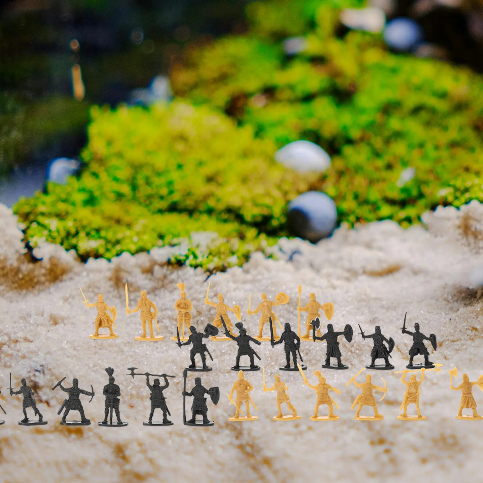 

200 миниатюрных легких фигурок средневековых солдатиков для декораций, микро-песочниц и игровых наборов